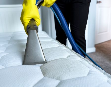 Mattresses cleaning